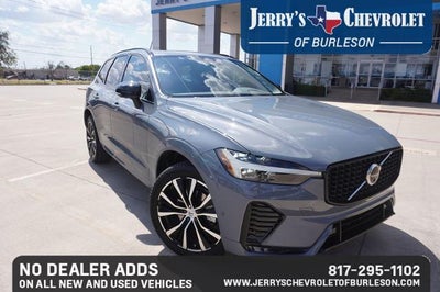 2023 Volvo XC60 Plus Dark Theme