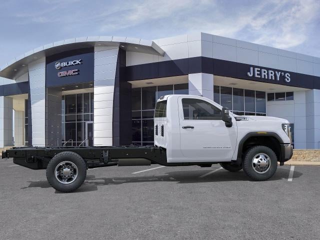 2026 GMC Sierra 3500 HD Chassis Cab Pro