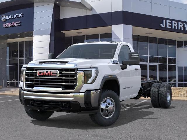2026 GMC Sierra 3500 HD Chassis Cab Pro