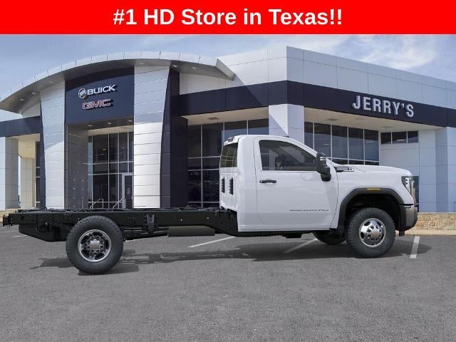 2026 GMC Sierra 3500 HD Chassis Cab Pro