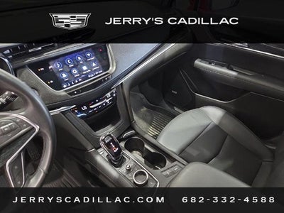 2022 Cadillac XT5 Premium Luxury