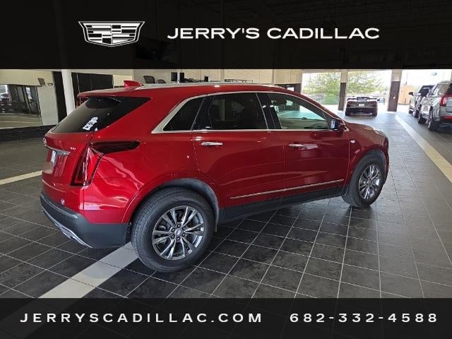 2022 Cadillac XT5 Premium Luxury