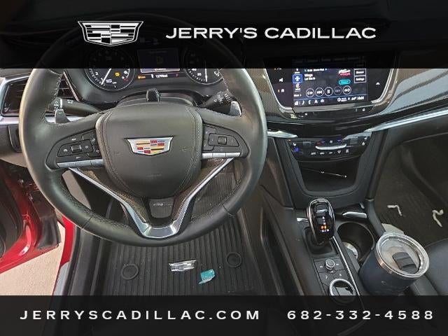 2025 Cadillac XT6 Sport