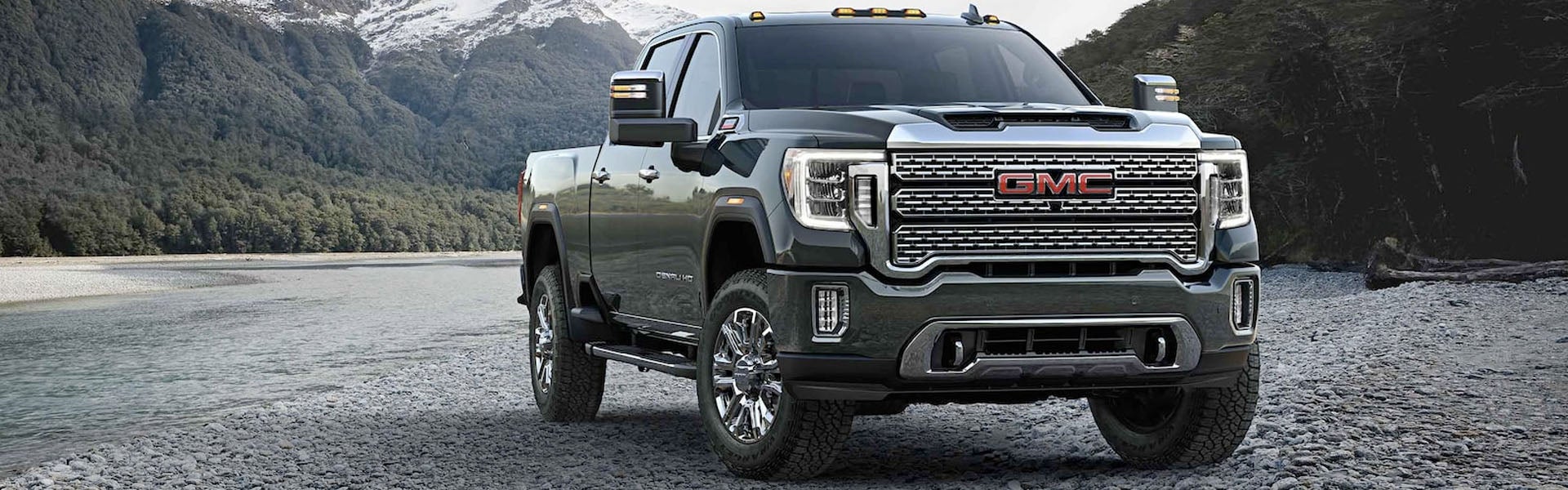 Black 2022 GMC Sierra HD AT4